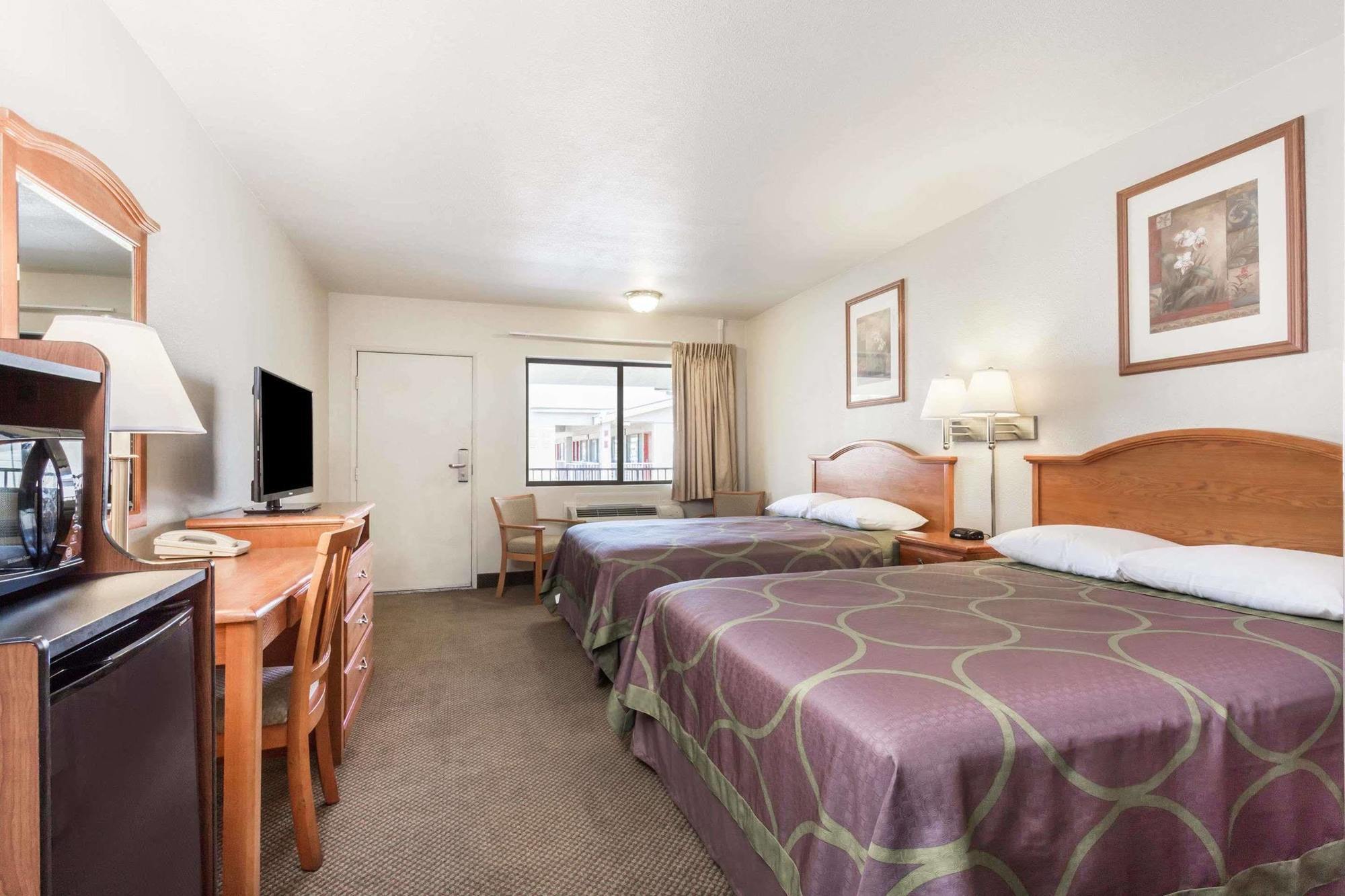 Super 8 By Wyndham Tempe/Asu/Airport Hotel Exterior photo